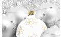 L'Agitateur Floral | image du Sapin Floqué Décoré Blanc et Argent
