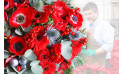 L'Agitateur Floral | image du Bouquet Surprise de Noël tons rouge et argent