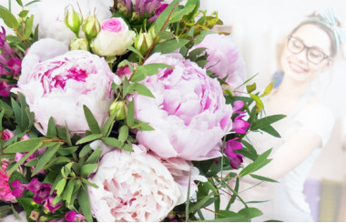 Bouquet Surprise de Pivoines | Livraison fleurs pas chères en 4h 7j/7 -  L'agitateur floral
