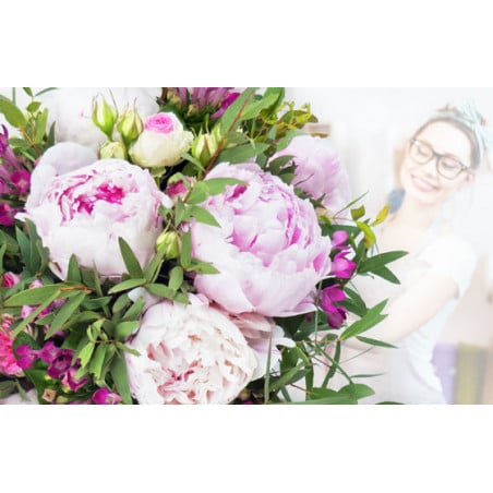L'Agitateur Floral | Bouquet de fleurs surprise avec des Pivoines