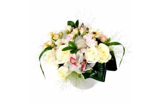 L'Agitateur Floral | image principale de la Composition de fleurs blanche Charme