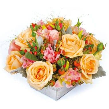 L'Agitateur Floral | image de la composition florale de roses multicolores Miel