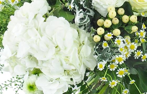 Image zoom Grand bouquet de fleurs blanc & vert "Braga" | L'Agitateur Floral