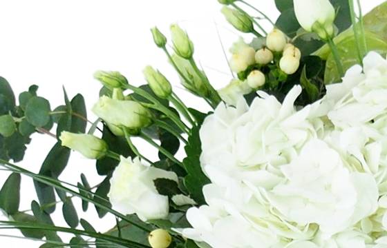 Image zoom Bouquet rond allongé champêtre blanc "Almada" | L'Agitateur Floral