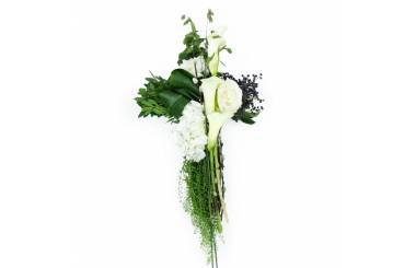 Image Croix de fleurs piquées tons blanc et verts "Mercure" | L'Agitateur Floral