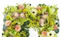 Image Carré de fleurs piquées tons vert, jaune et saumon "Pan" | L'Agitateur Floral