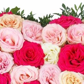 Image Cœur de fleurs piquées de deuil "Agora" | L'Agitateur Floral