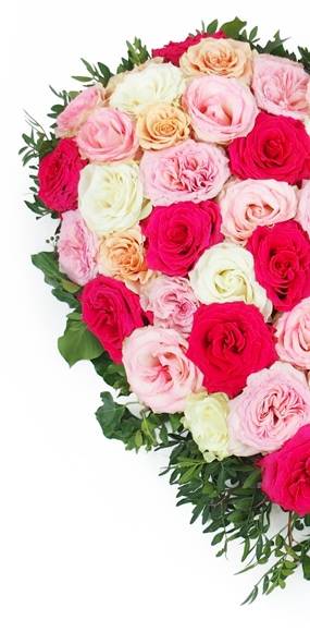 Image Cœur de fleurs piquées de deuil "Agora" | L'Agitateur Floral