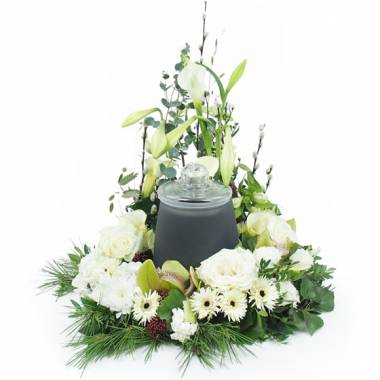 image de la Couronne de fleurs blanches pour une urne funéraire "Délos" | L'Agitateur Floral