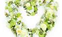 Zoom image du Coeur de deuil de fleurs blanches "Théano" | L'Agitateur Floral