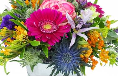 Zoom image Composition de fleurs colorées "Cali"| L'Agitateur Floral