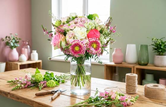 Mise en situation du Bouquet de fleurs "Parme" | L'Agitateur Floral