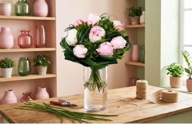 L'Agitateur Floral | mise en situation du Bouquet rond de Pivoines roses