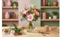 Mise en situation du bouquet de fleurs "Porto" | L'Agitateur Floral