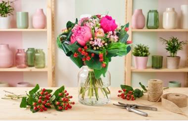L'Agitateur Floral | mise en situation du bouquet de fleurs tons roses