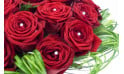 L'Agitateur Floral | zoom sur les roses rouges et les perles nacre